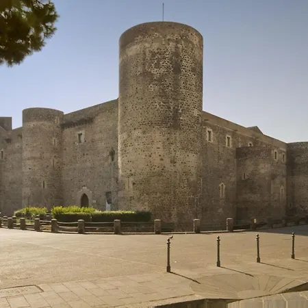 Exclusive House In The Center * Catania