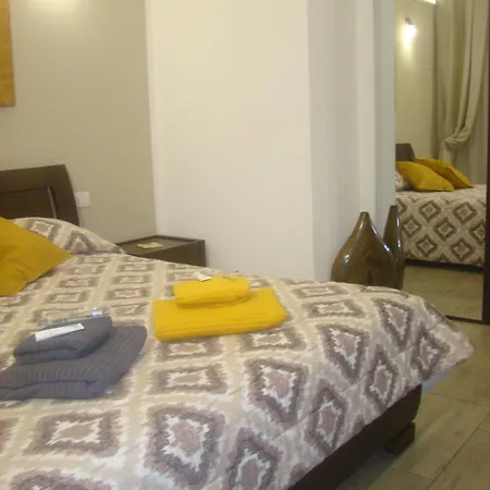 Exclusive House In The Center * Catania